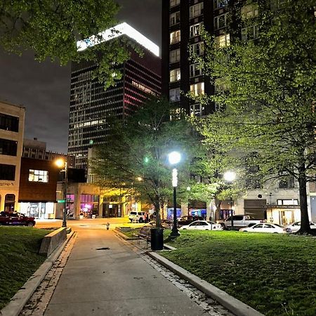 Luxury Loft In The Heart Of Downtown Memphis Apartment ภายนอก รูปภาพ